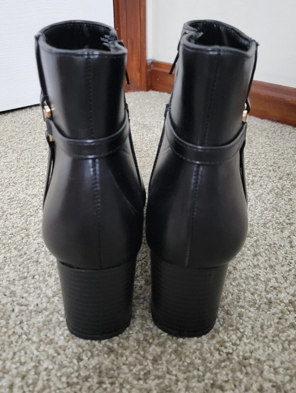 Ann Taylor Factory Women's Black Faux Leather Ankle Boots w/ Block Heel, Sz 8